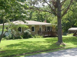 732 Faye St, Houston, MO 65483