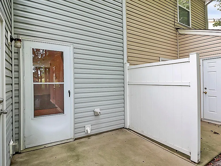 12433 McGrath Dr — Photo 25
