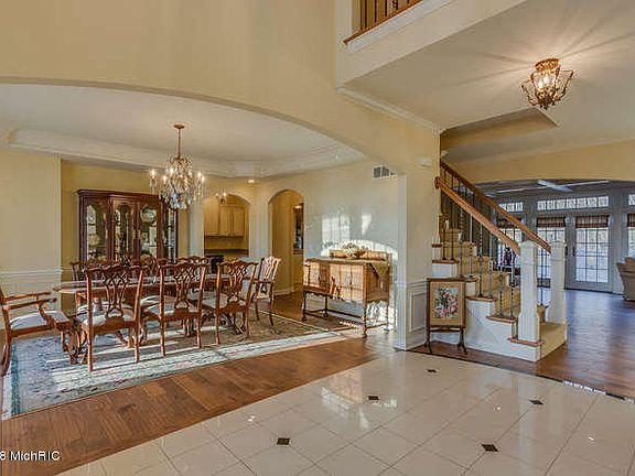 5th image of 70874 Cambridge Ct