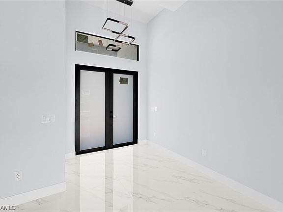 4th image of 3821 SW 20th Place Cpe