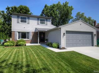5646 New Meadow Dr, Ypsilanti, MI