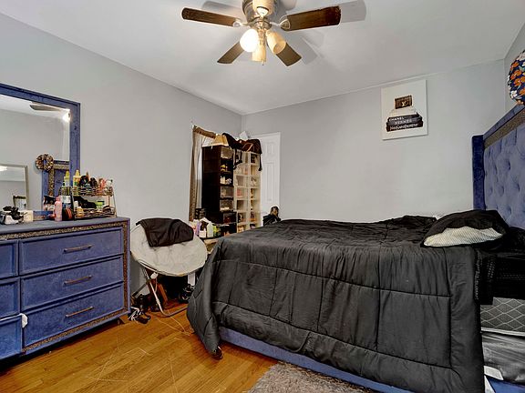5th image of 321 W 104th St