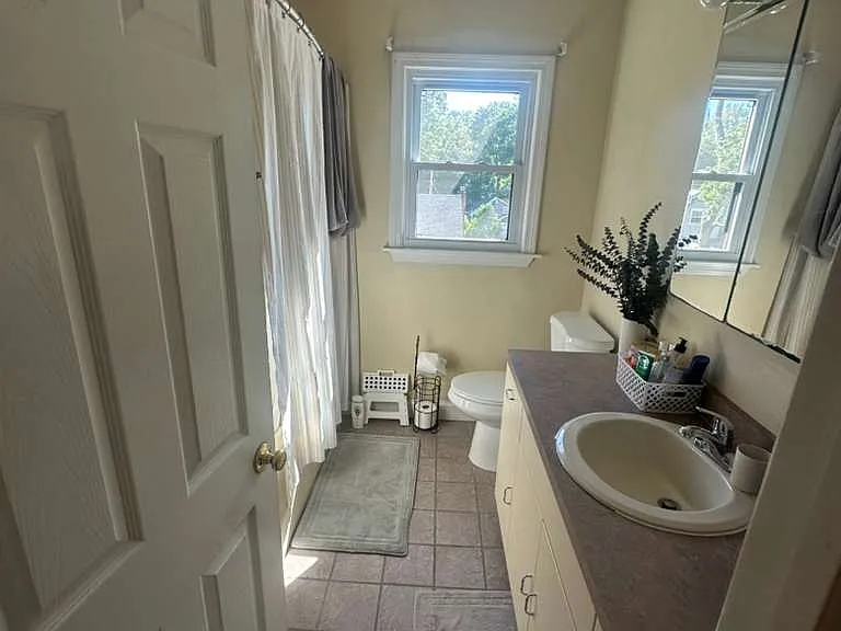 1790 Stratfield Rd — Photo 19
