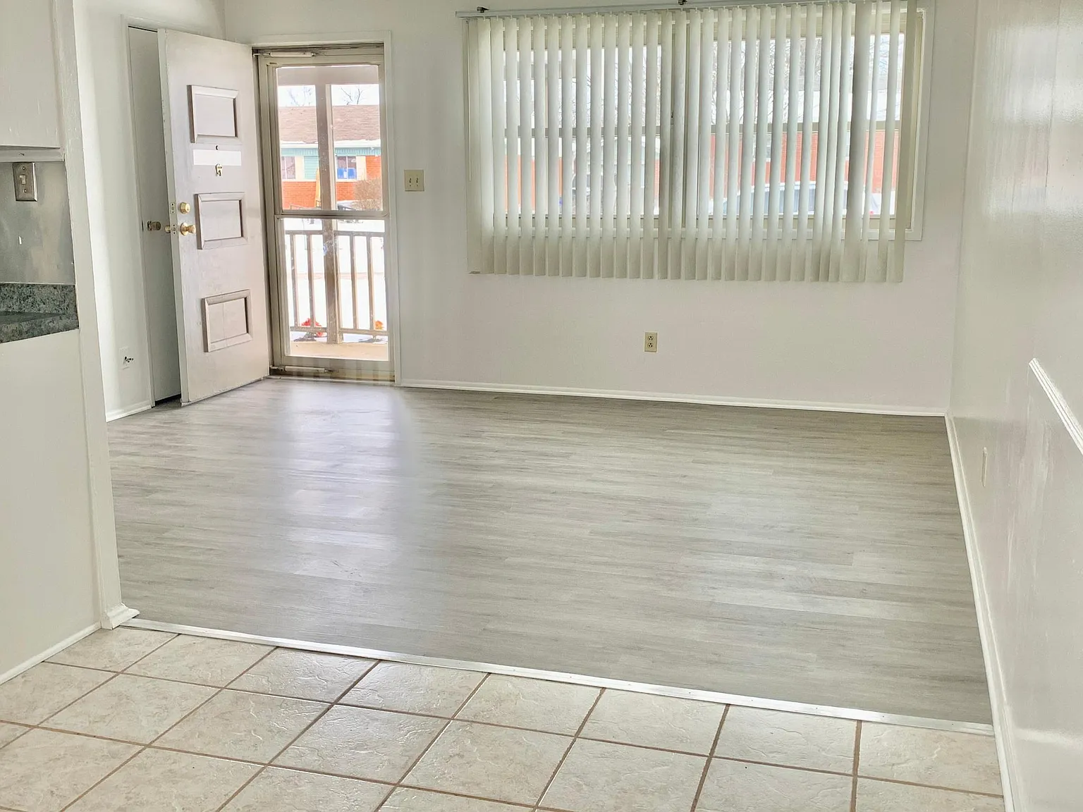3 bed, 930 sqft, $1,685 — Photo 3