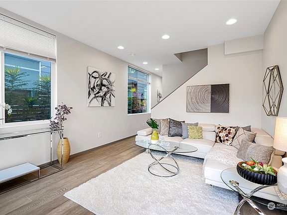 3rd image of 5954 36th Avenue S #A
