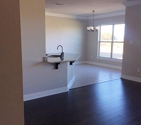 5th image of 103 Lexi Falls Ln