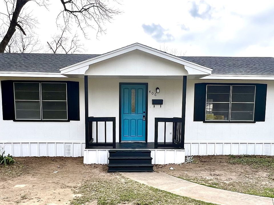 1st image of 406 E Brazos St