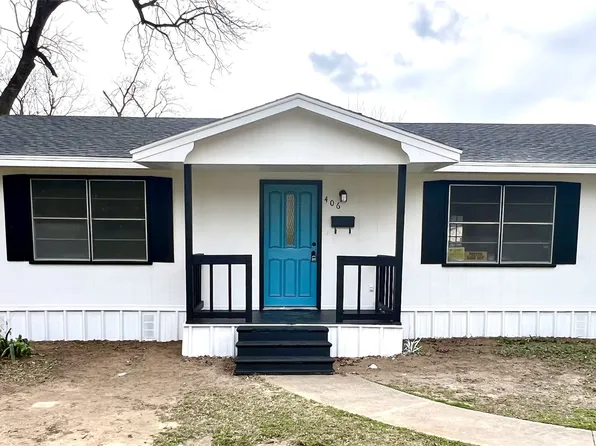 406 E Brazos St, Groesbeck, TX 76642