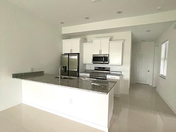 2nd image of 4667 Leonard Blvd S