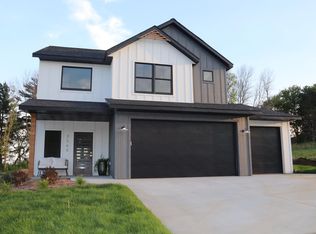 3260 Allison Ln NE, Rochester, MN 55906