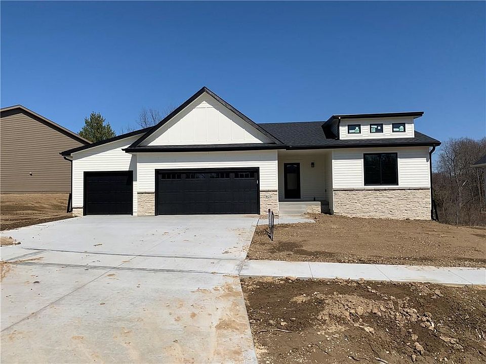 1st image of 825 Sunburst Dr