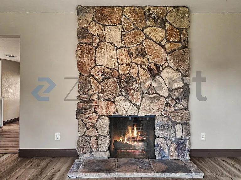 860 Watt Ave #MAIN HOUSE — Photo 9