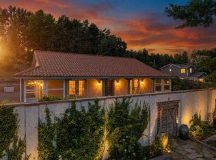 420 W Fairview St, Harbor Springs, MI 49740