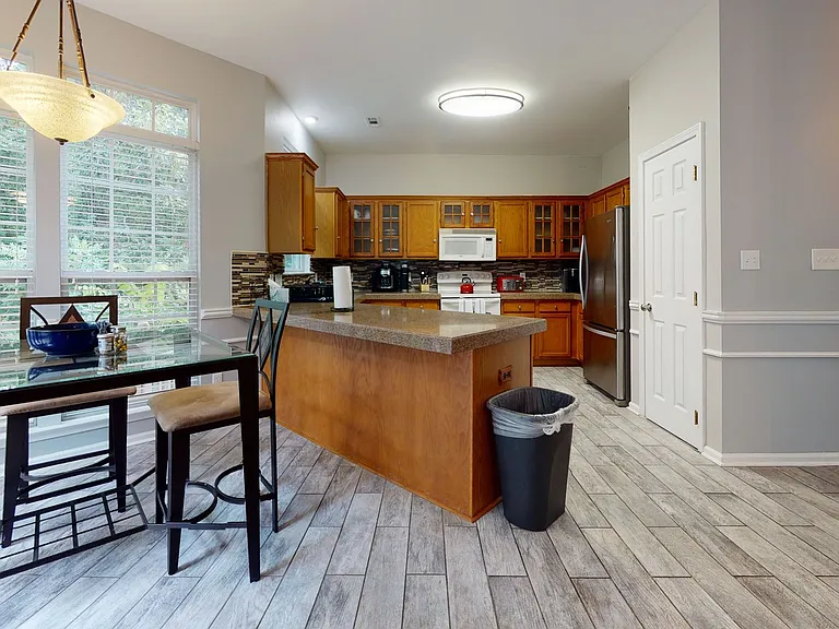 14601 Pomerol Ln — Photo 25
