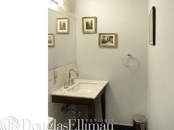 5th image of 1438 3rd Ave APT 18A