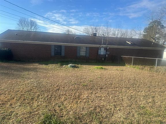 2nd image of 120 Windham Ct