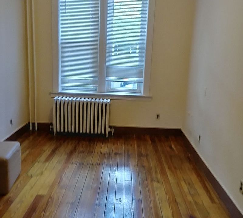1st image of 3160 41st St #1