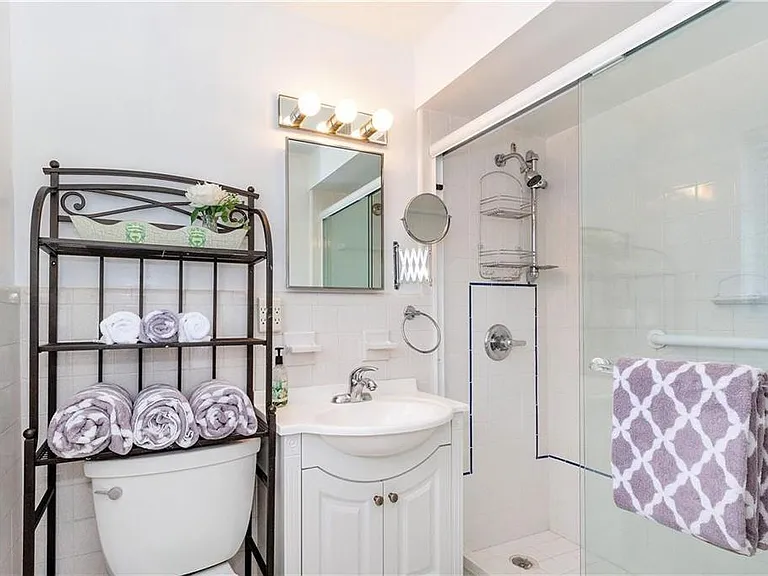 125 Isle Of Venice Dr #4 — Photo 6
