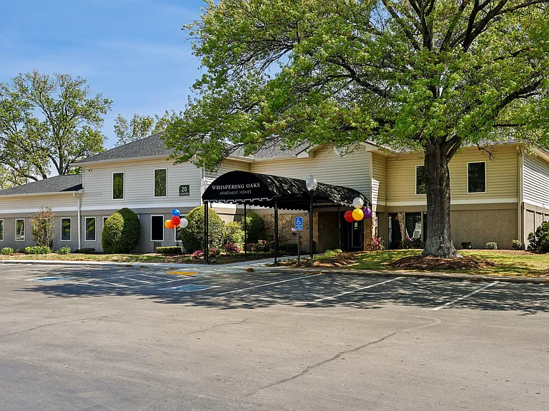 Whispering Oaks — Photo 29