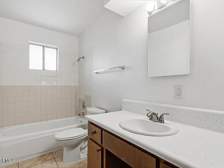 1321 E Carol Ave #3 — Photo 10