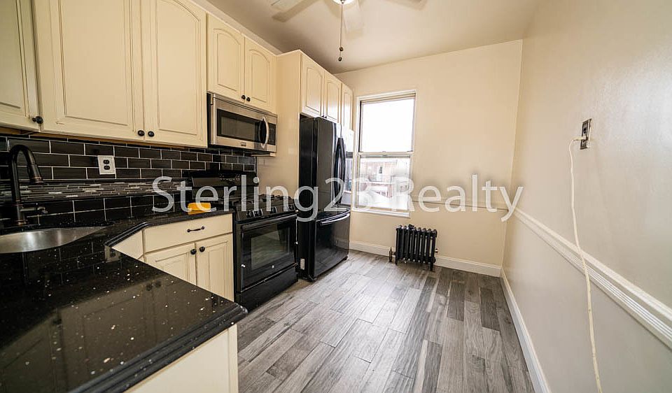 1st image of 25-29 45th St #2F
