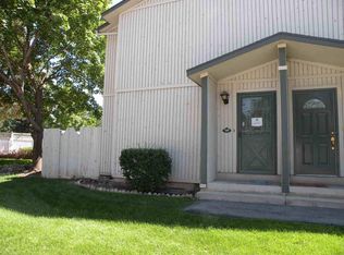 588 E Cobblestone Ln, Midvale, UT 84047