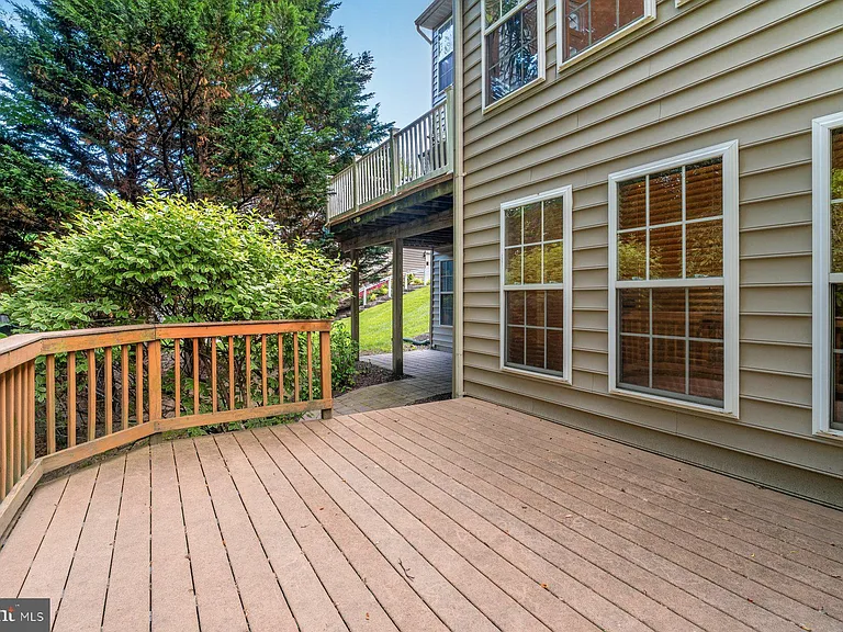 117 Teapot Ct #117 — Photo 4
