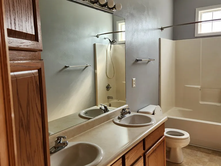 719 Kitterman Cir — Photo 11
