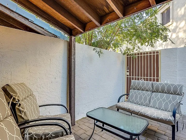 4024 N Parkway Ave — Photo 29