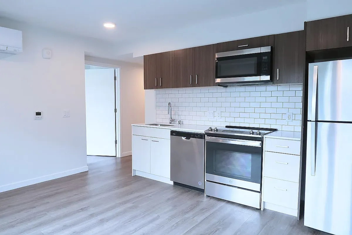 Plaid Apartments — Photo 1