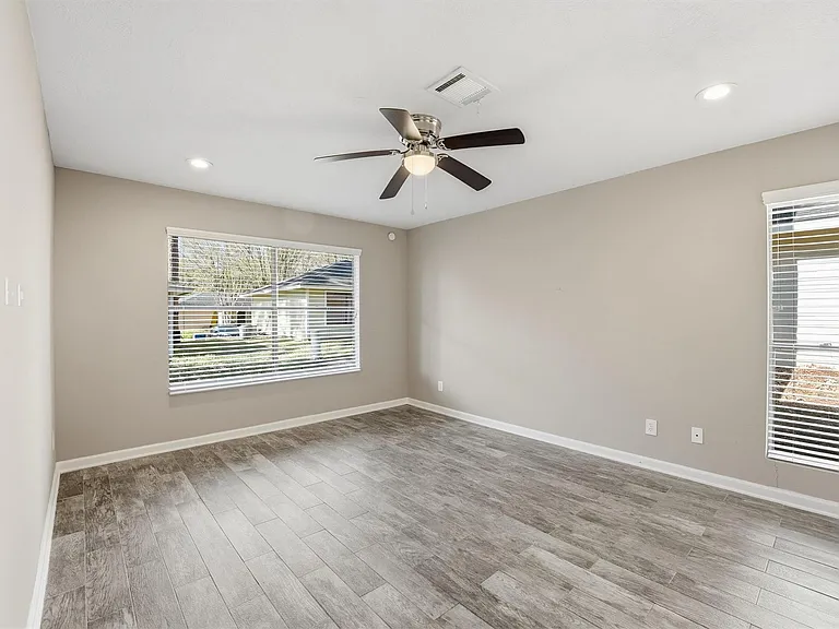 3500 Balboa Cir — Photo 10