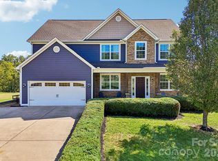 19 Glen Coe Dr, Fletcher, NC 28732