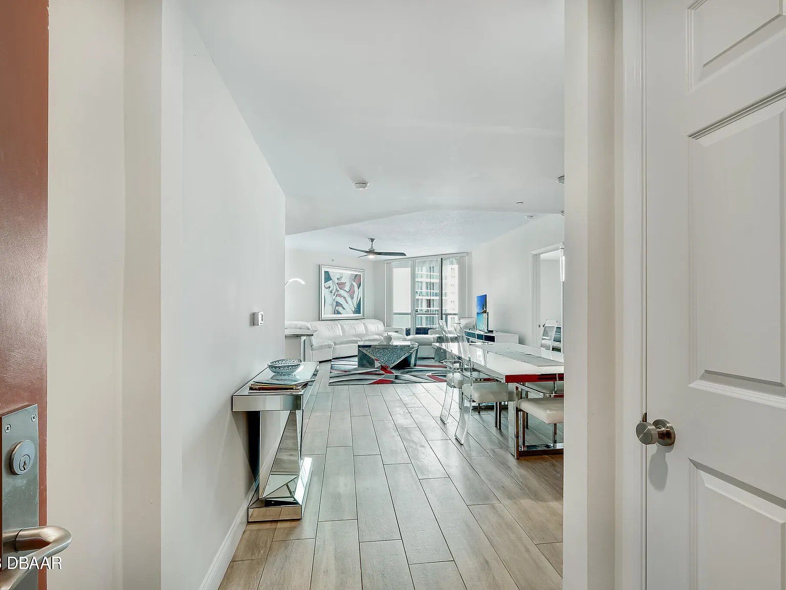 2 bed, 2.0 bath, 1660 sqft, $2,800 — Photo 3