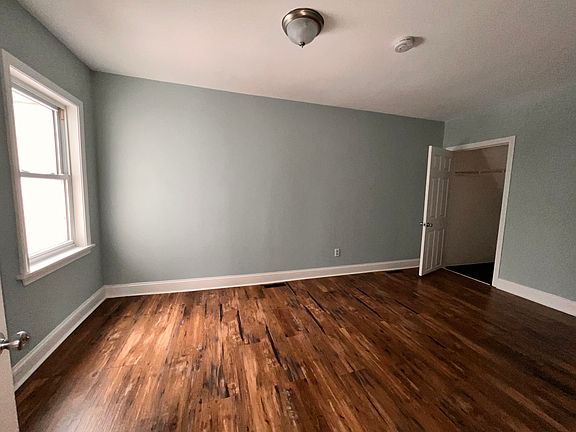 5th image of 147 Market St #1