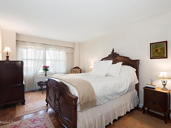 5th image of 420 E 72nd St APT 12K
