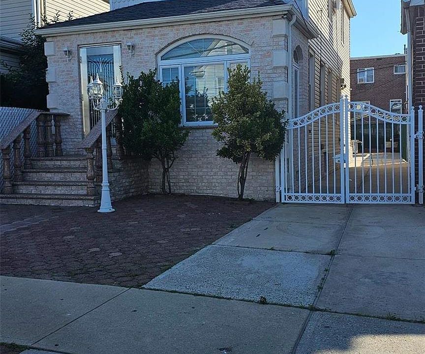 1st image of 89-05 219th Street