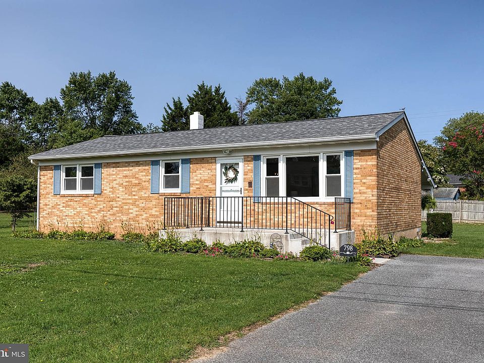1st image of 798 Springdale Dr