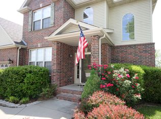 2318 W Richwood Rd, Ozark, MO 65721