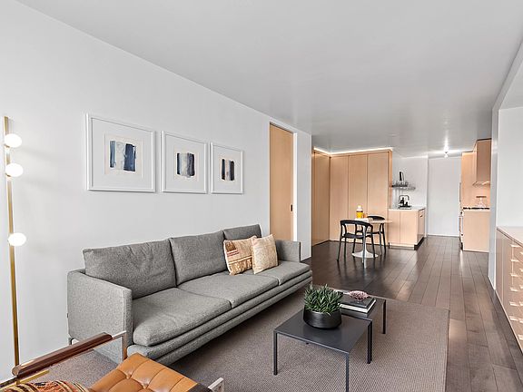 4th image of 77 7th Ave APT 16C