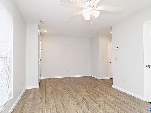 3rd image of 118 Hartford Ct