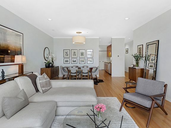 4th image of 1155 W Armitage Ave APT 201