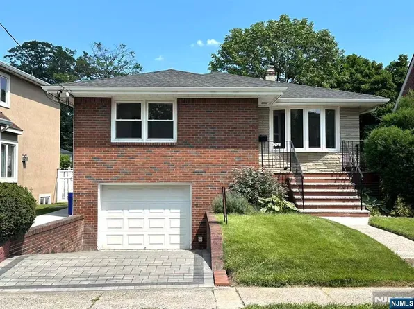 1018 Inwood Terrace, Fort Lee, NJ 07024
