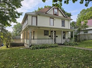216 S 2nd St, Mount Horeb, WI 53572