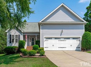 104 Highland Springs Ln, Holly Springs, NC 27540