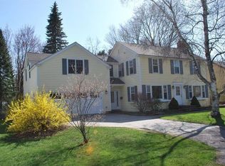 21 Lindenwood Dr, South Burlington, VT 05403