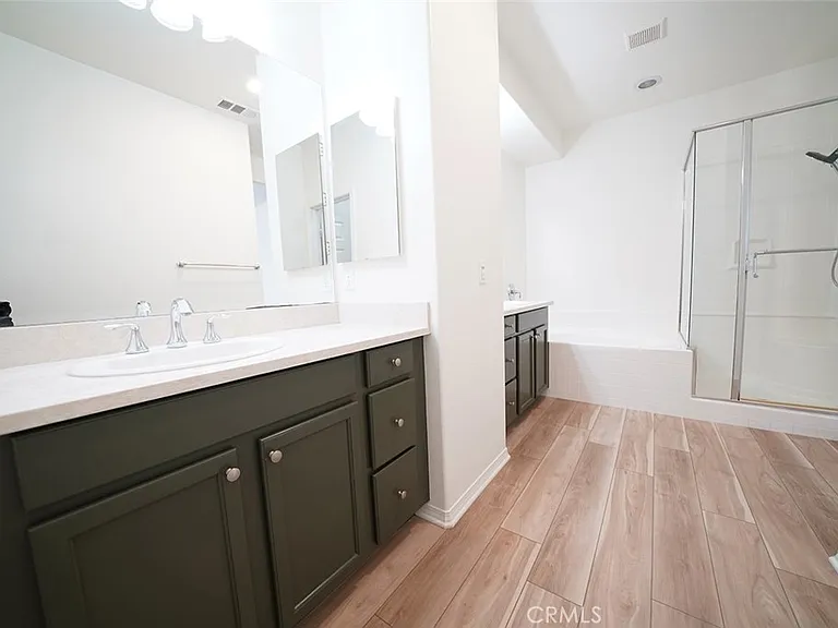 28635 Pietro Dr — Photo 15
