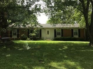 203 Maplewood Dr, Clarksville, TN 37042