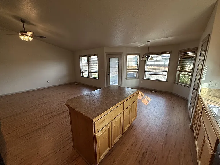 6028 S Red Crest Ave — Photo 16