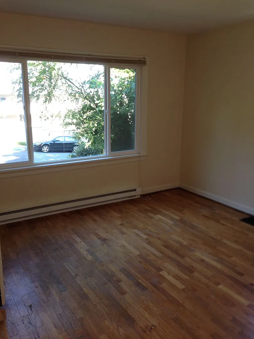 814 High Street — Photo 3