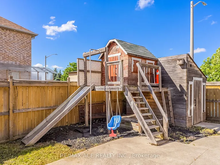 86 Treasure Dr #MAIN — Photo 43